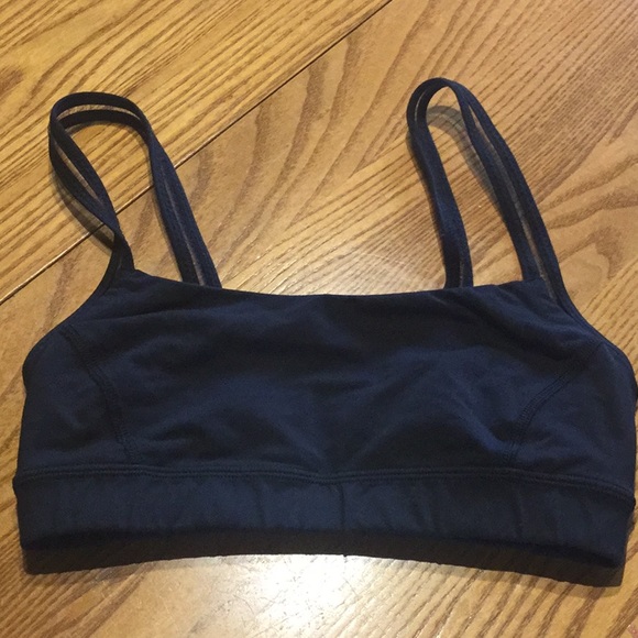 Lululemon sports bra - Picture 1 of 3
